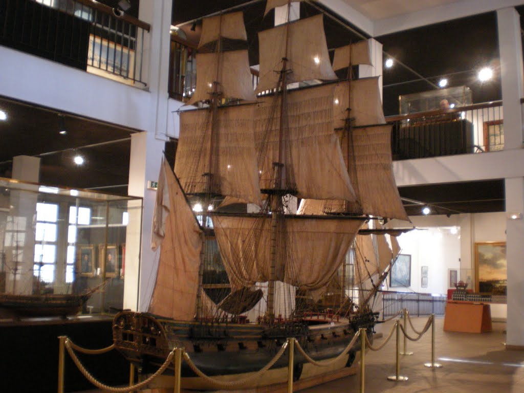 TOULON...le musée de la marine by Marcel GARÇON