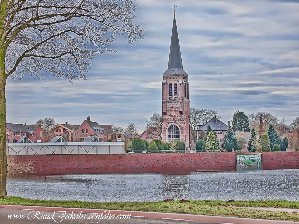 Stadsgezicht Gennep, Sint-Martinustoren. by Ruud Jakobs