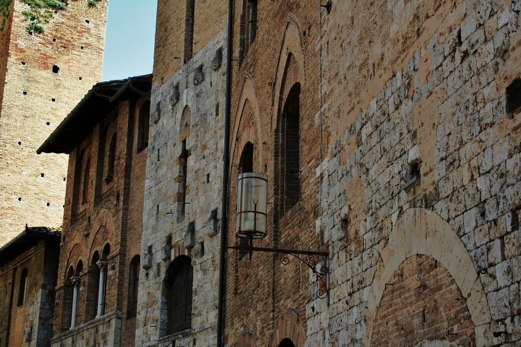 San Gimignano by Iwona Kubdu