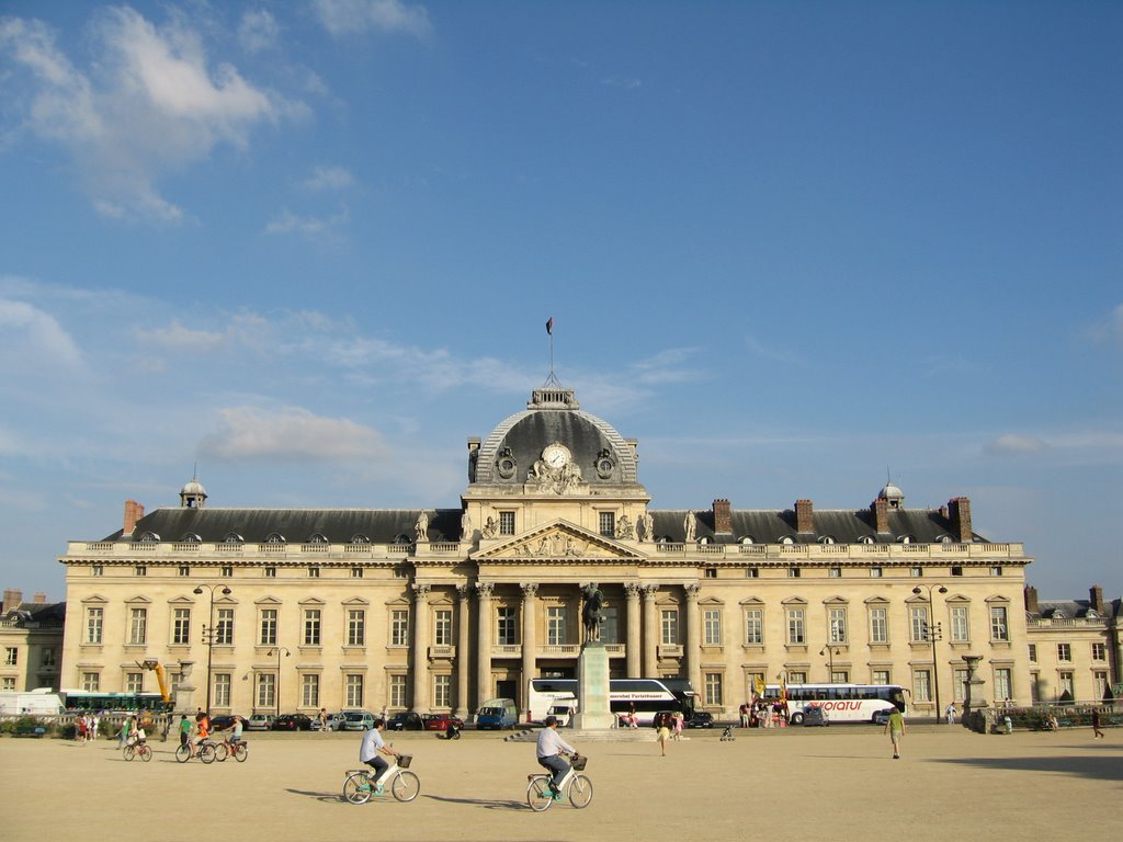 Ecole militaire - Paris by ardenne