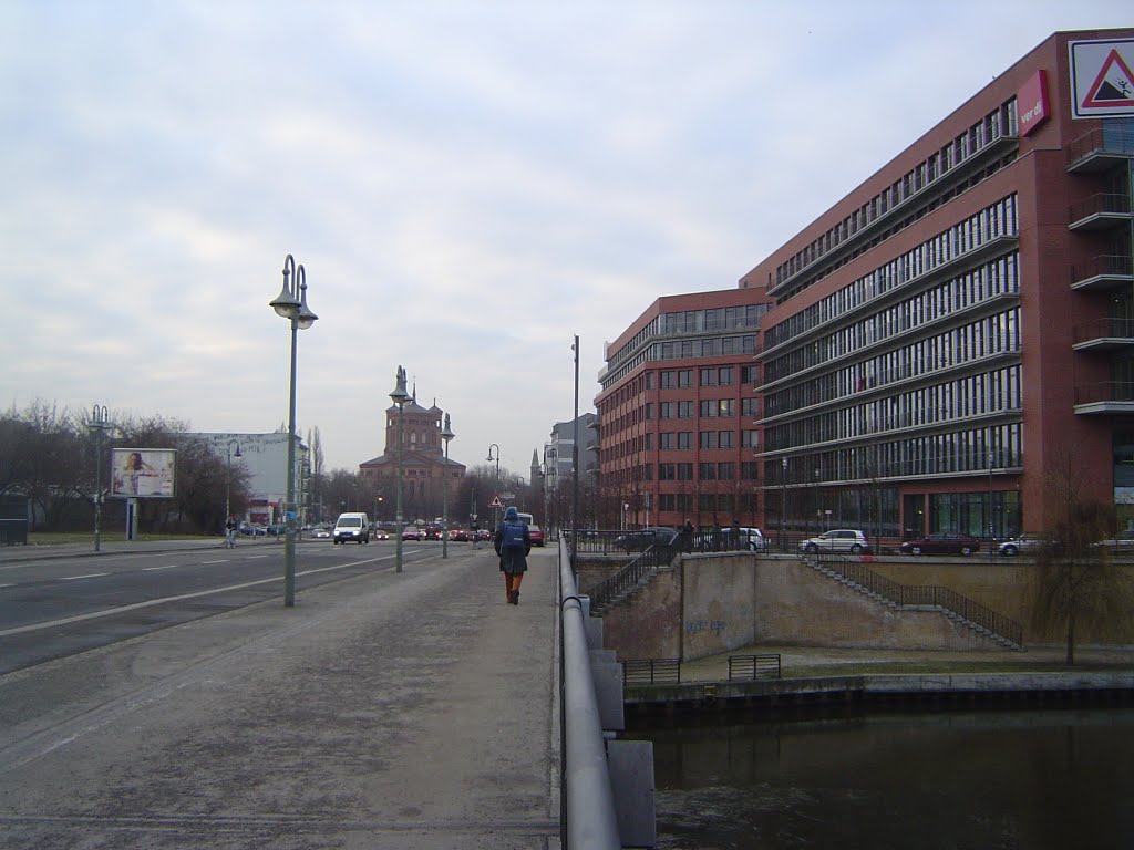 On the Schilling bridge, view at St Thomas church by Wim Rietberg