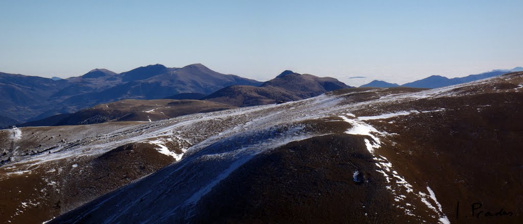 Panoràmica de la Molina amb el Montgrony i el Taga al fons by I.Pradas