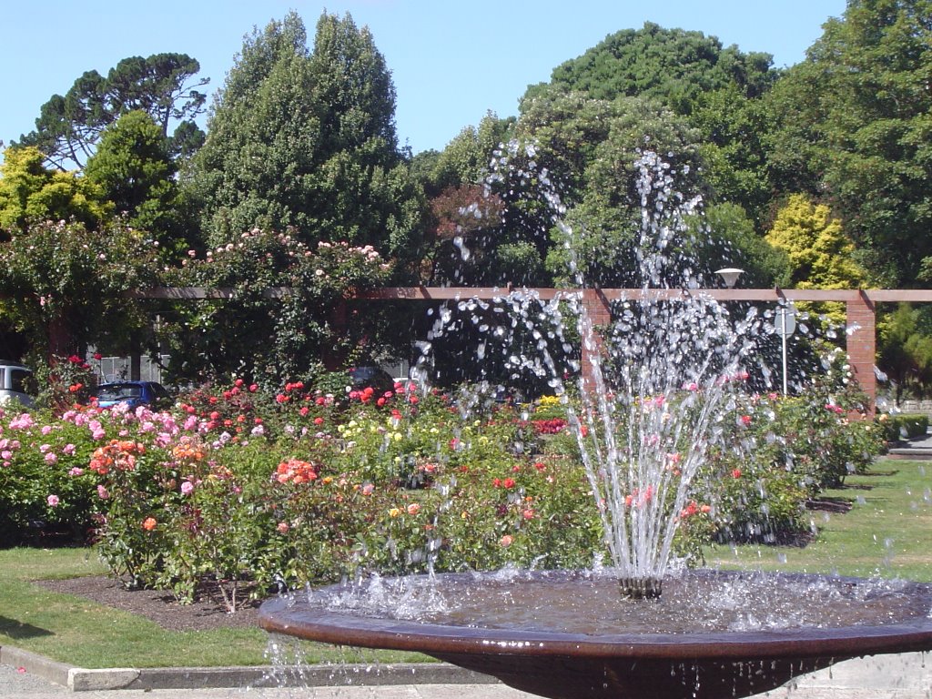 Roseraie Botanical Gardens by philippe gibert