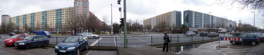 Märkische Allee by Penner