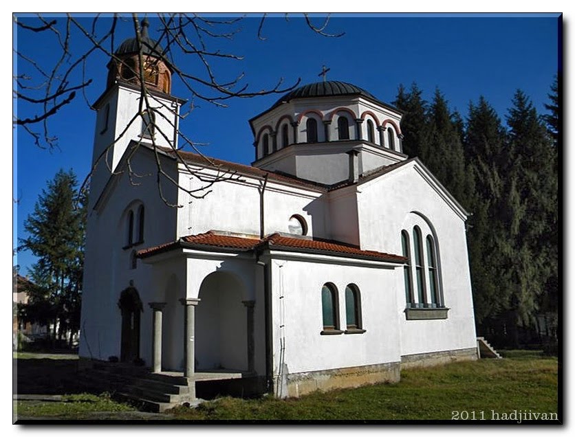 Village Cherni Vit-Virgin Mary Church - Църквата Св.Богородица в с.Черни Вит by hadjiivan