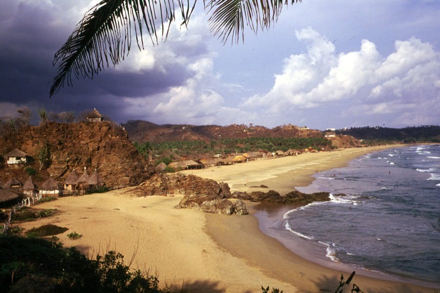 Zipolite - Mexico by alvin1961