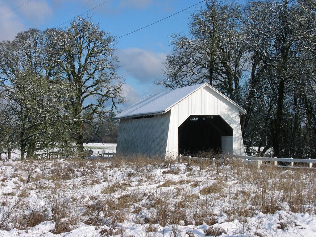 Covered Bridge, west side by kardoncito