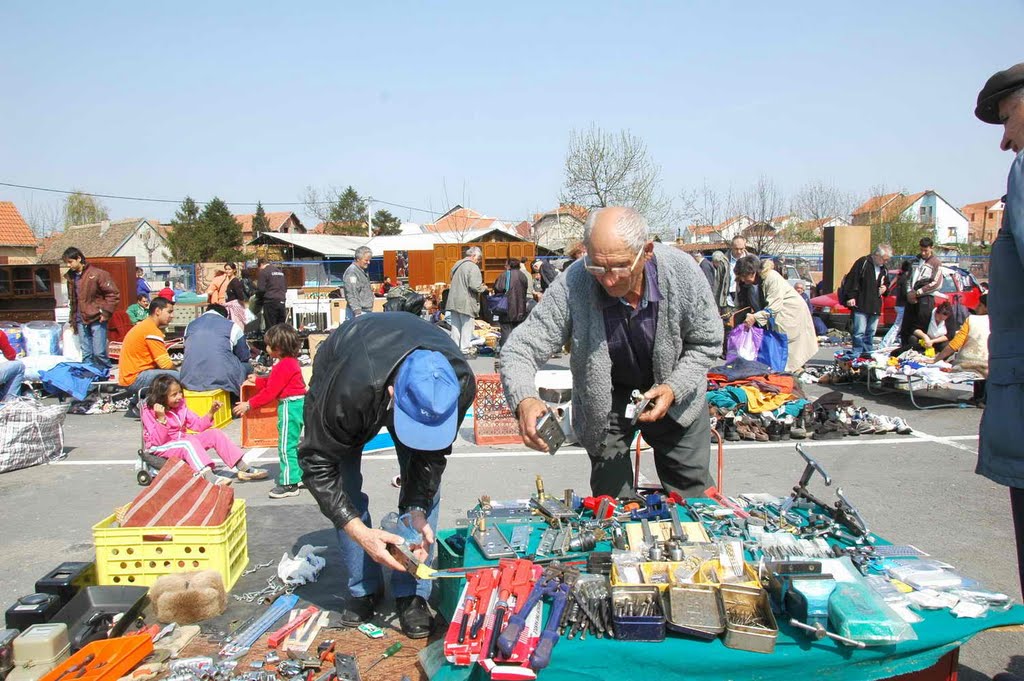 Zemunski Buvljak by Teča sa Dunava