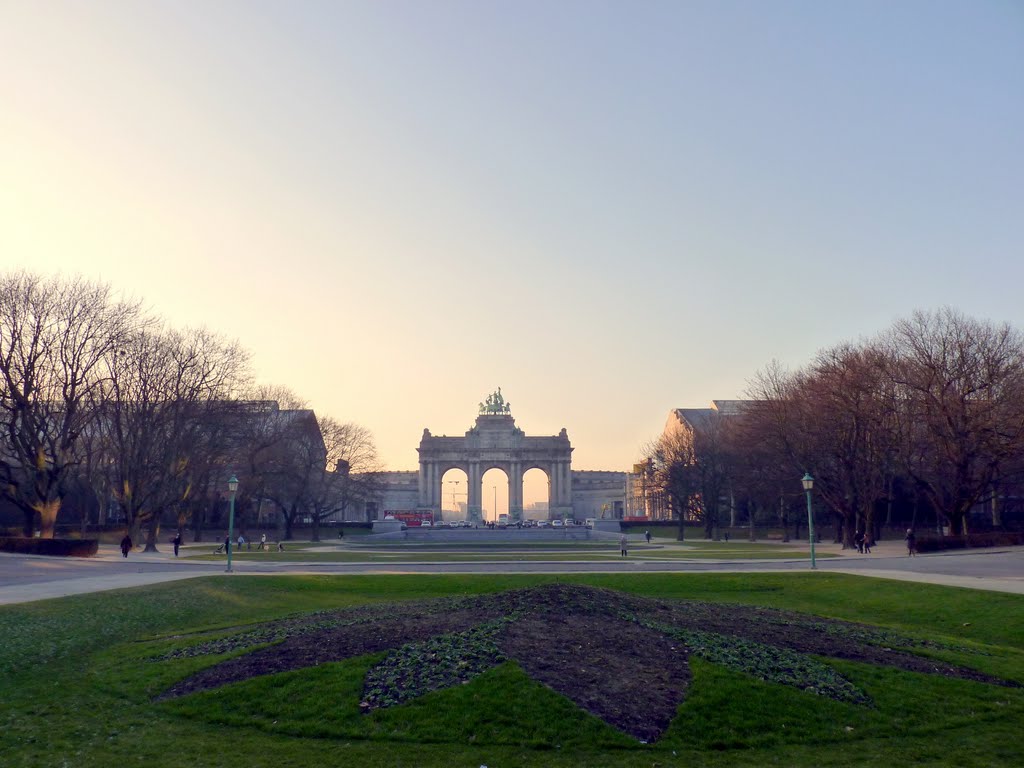 Cinquantenaire, Bruxelles, 2011 by Dang Chau Phien