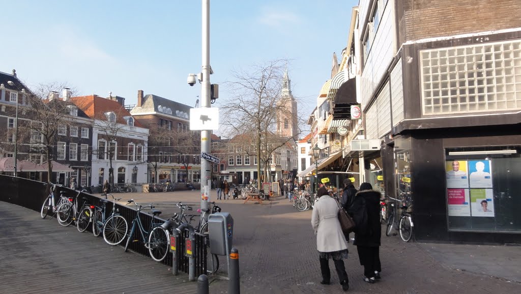 GROTEMARKT STRAAT. by karel wielinga