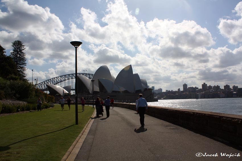 Sydney - Australia by Jacek Wojcik