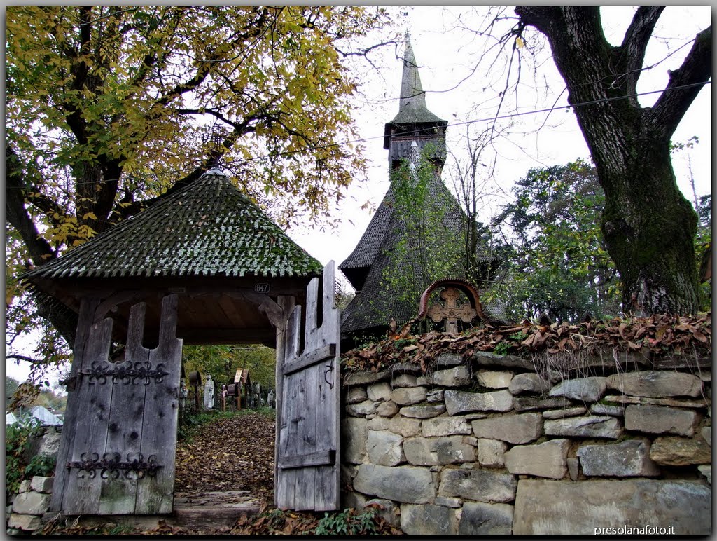 Biserica - Leud - Maramures - Romania by Oliviero Masseroli