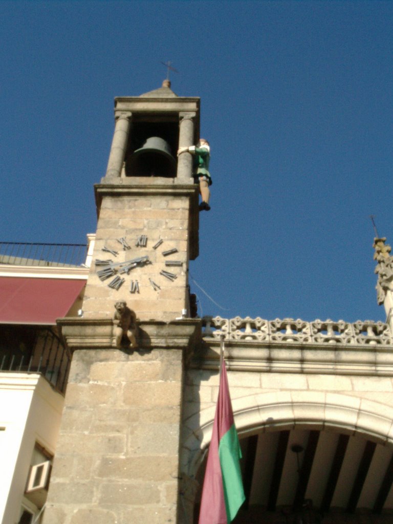 Ayuntamiento Plasencia by Pacameni