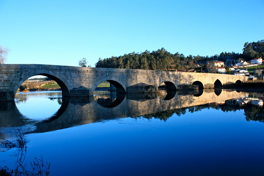 PONTE SOBRE O RIO ÁVE,CAMINHO DE S.TIAGO PORTUGUES by Guizel