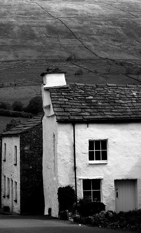 Cottage in Dent by elecman