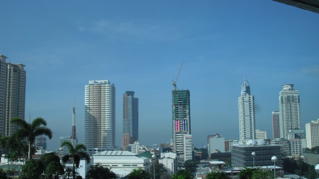 View from the Pearl Manila Hotel, Ermita, Manila, Philippines by Dave Jag