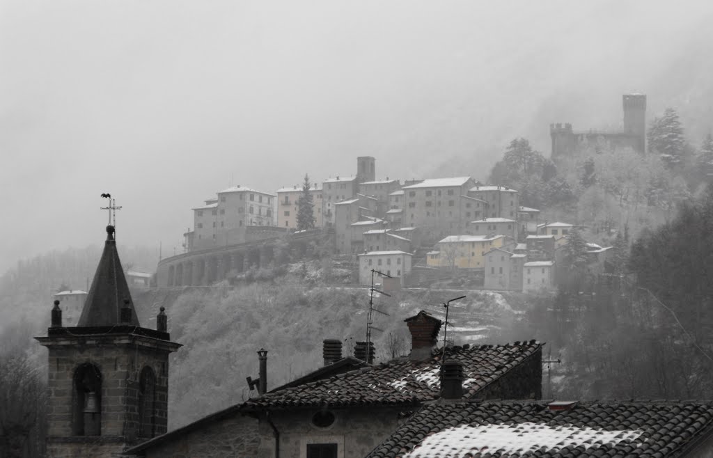 Arquata del Tronto, nel Piceno by Manfredi Luigi