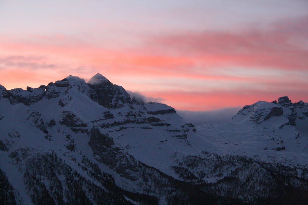 L'alba sul Passo del Grosté 2442 m s.l.m. by Francesco Giacomoni