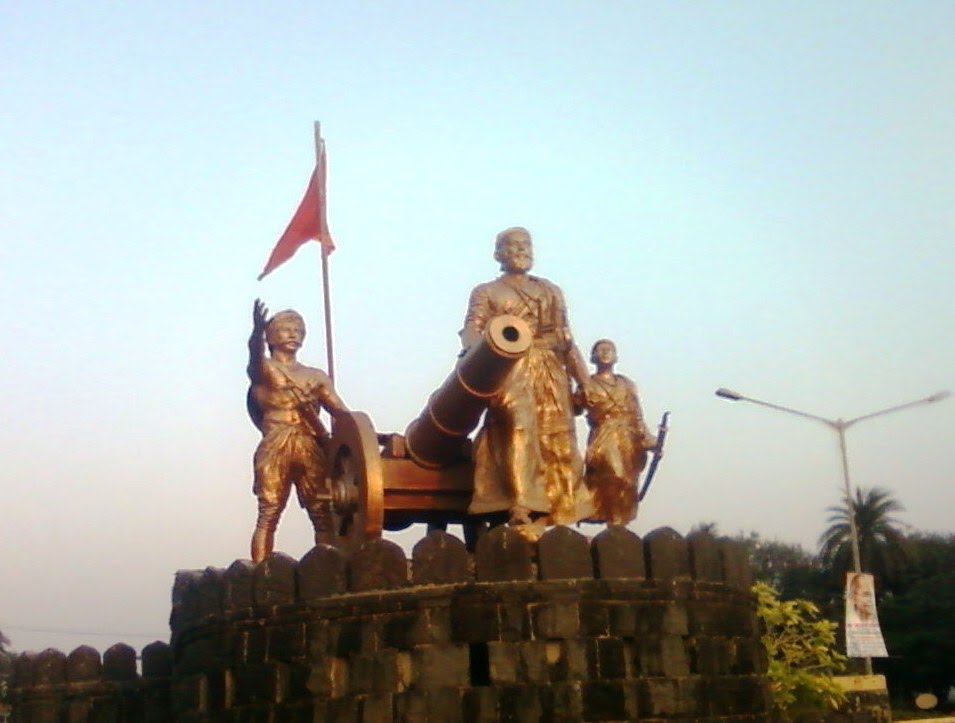 Golden Statue of Chatrapati Shivaji Maharaj at Juhu Beach,Mumbai by Martin Viegas