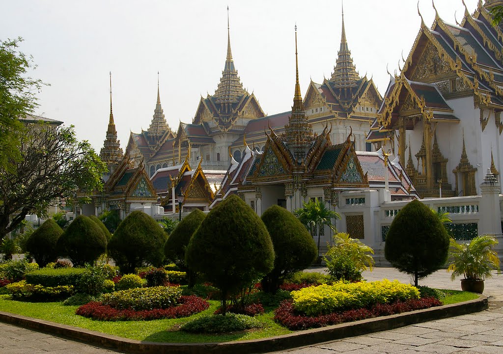 Bangkok by Sergey Medvedev