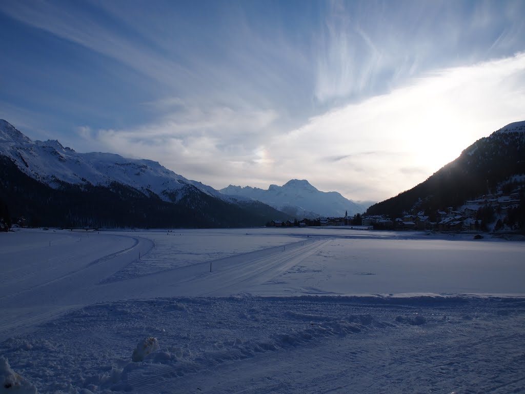 Svizzera, Champfer - lago ghiacciato al crepuscolo by Allievi R