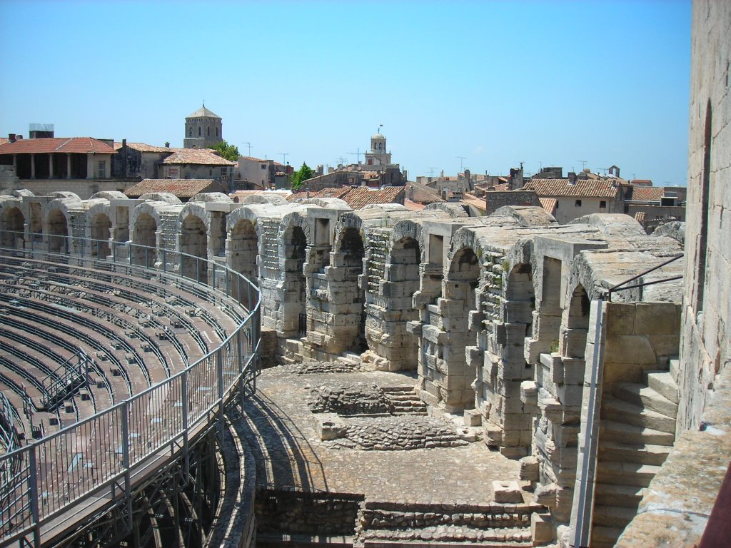 Arles - roman ampitheatre by tommi77