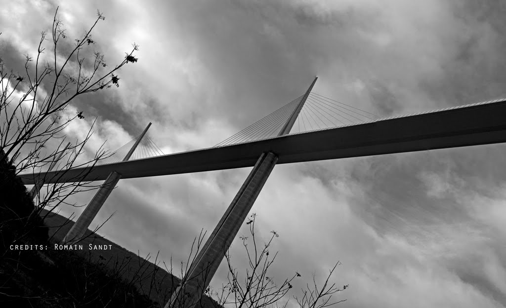 Viaduc de Millau by Romain “Herres” Sand…