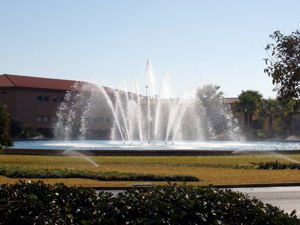 Fuente - C/ Competa by José Sánchez Morillo