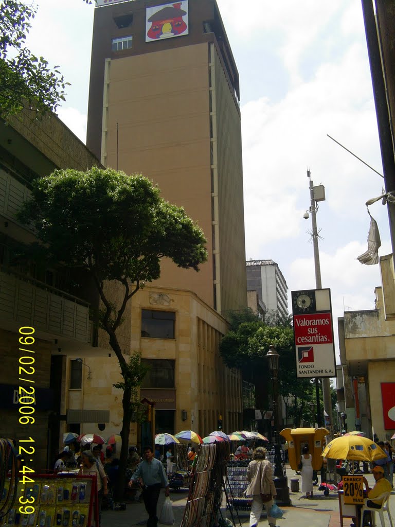 Edificio Davivienda - Bucaramanga by ferreyo