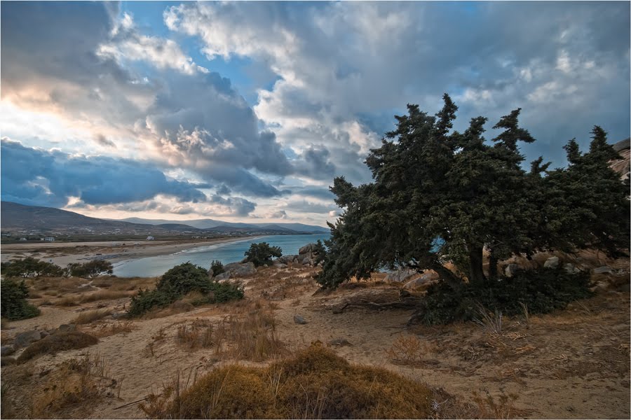 Naxos, Greece by svetoslav stojkov