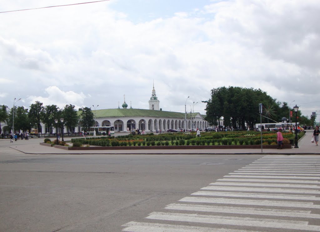 Площадь Сусанина, в былые времена в простонародье "сковородка", облысела. by alan_a