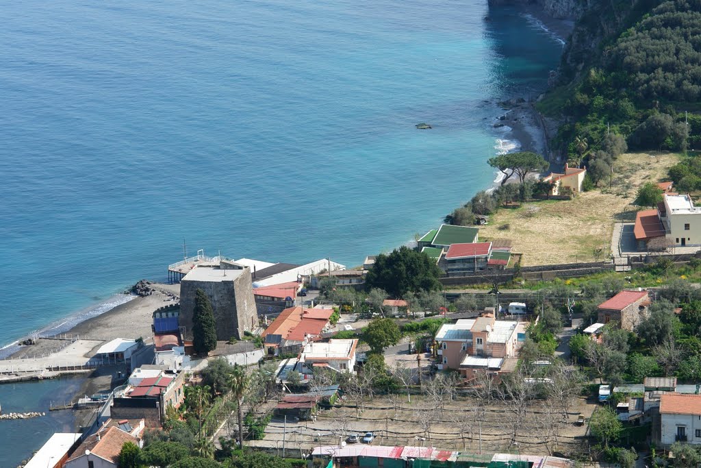 Torre saracena di Seiano by PhotoCHOP