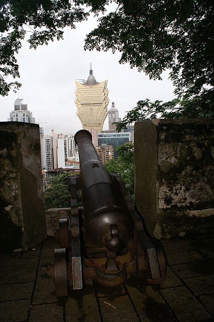 Fortaleza do Monto, Macau (2008-06-04 16:08:06) by Benny Sulaeman