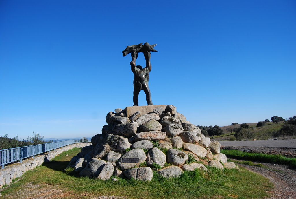 Monumento al valle los pedroches by Ricardo Fimia