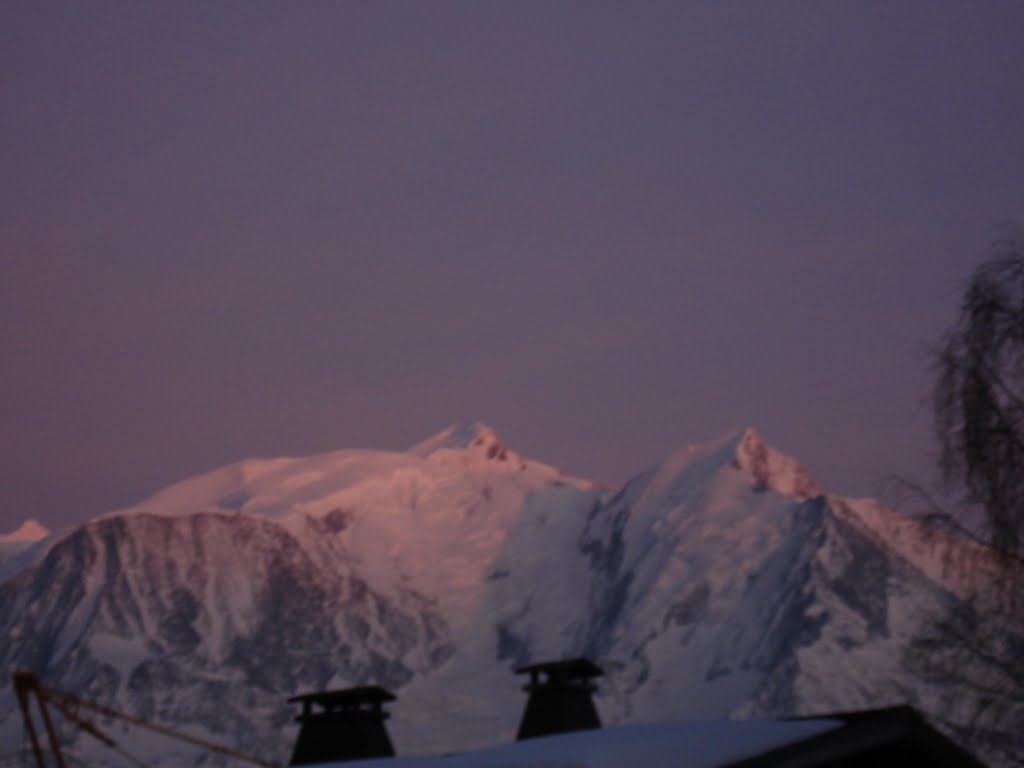 Crépuscule au Pays du Mont - Blanc by sokrell