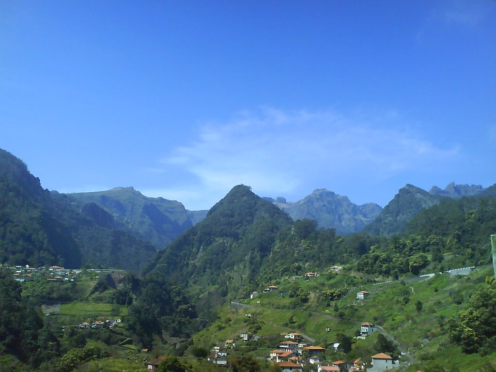 Areeiro, seen by Fajã-Grande by kareyz (C.Faria)