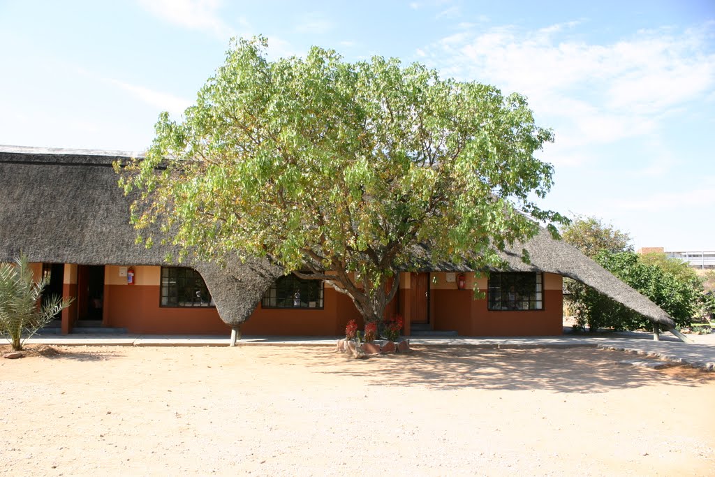 Igowati Lodge, Khorixas, Namibia, 11-10-2009 by Pieter Rinkel