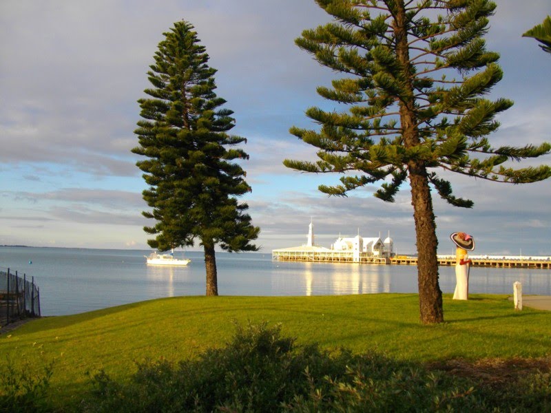 Western Beach, Geelong by andomansheffield