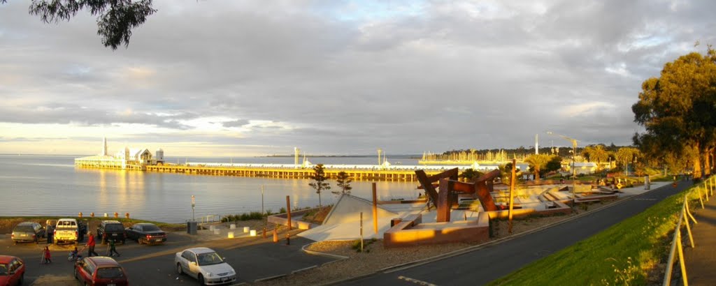 Western Beach, Geelong by andomansheffield