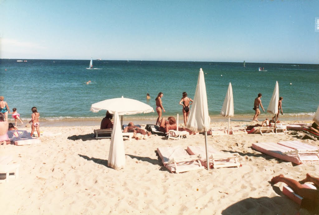 Praia de Pampelonne - Saint Tropez by Valter Auster