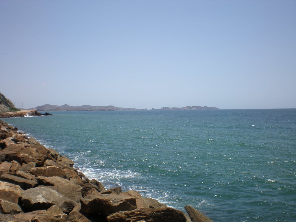 Punta Ballena (Vista desde El Morro) by Rodolfo Sanchez