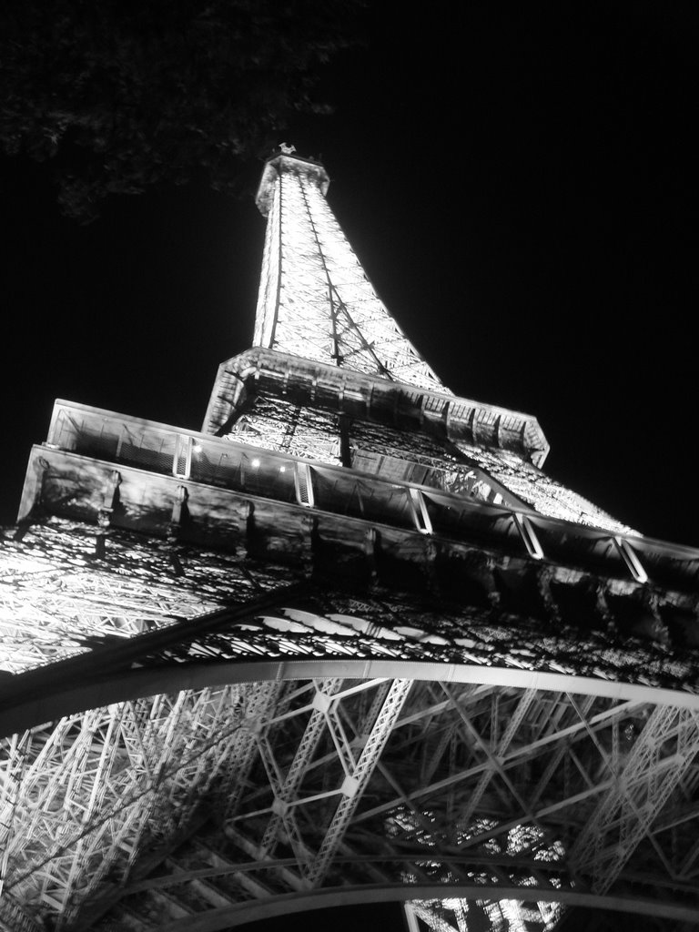 Tour eiffel by night by tipo75