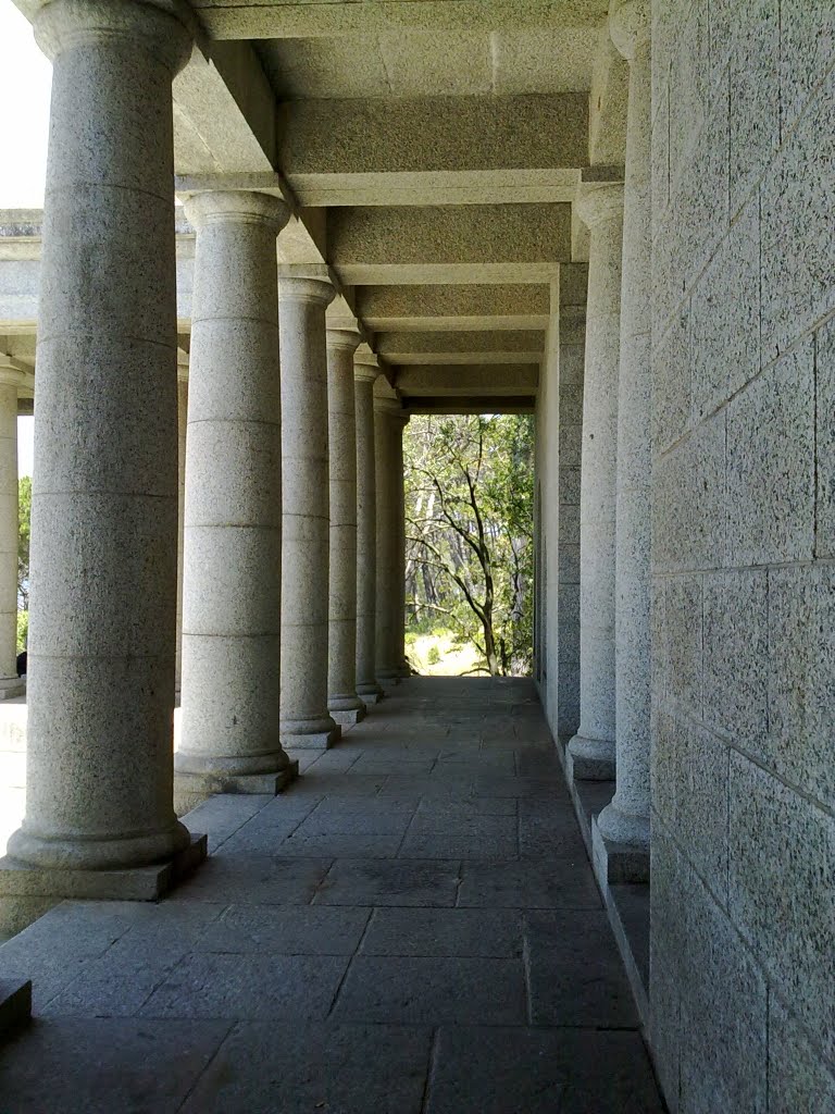 Rhodes Memorial columns by Larry Thomas