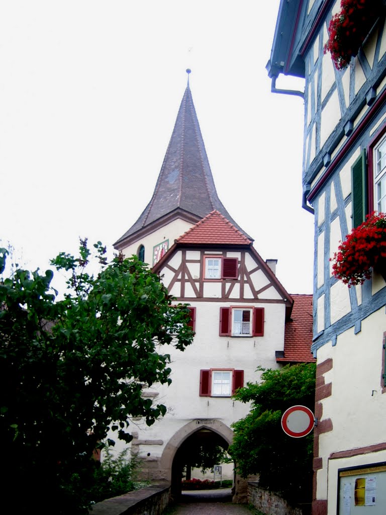 Spitzbogen, Kirche, Rathaus by karlheinzschmitz