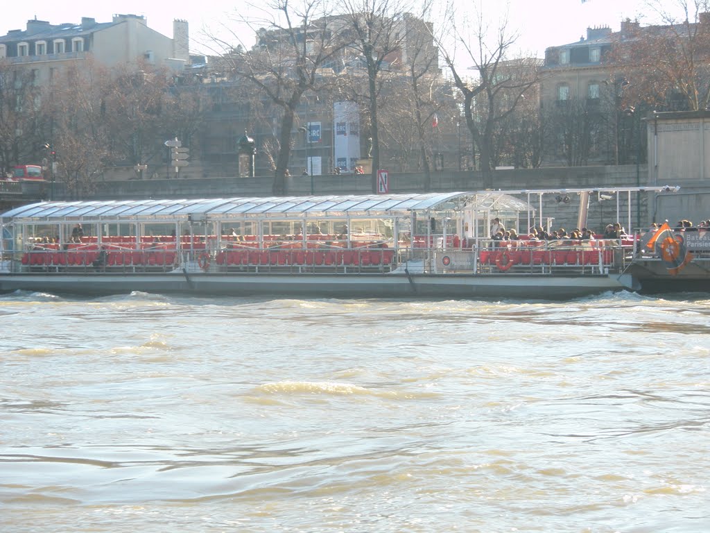 Bateau mouche (La Seine) by akrisios 2