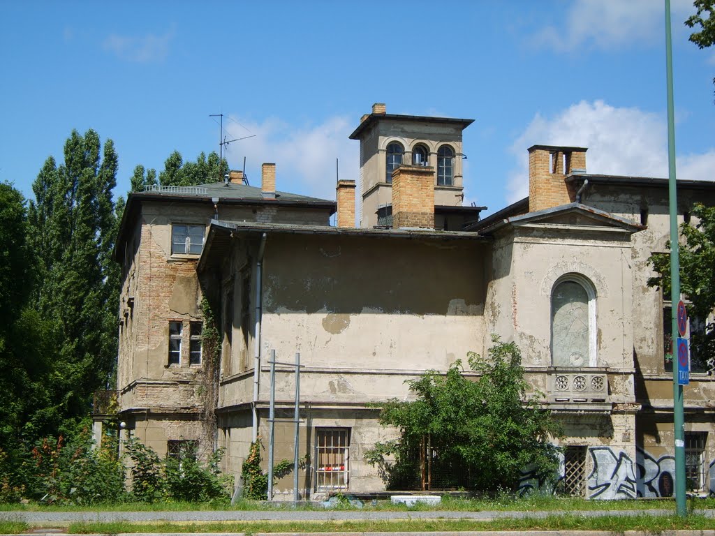 Villa Schöningen at the Glienicke Brücke, Potsdam by J Sowden