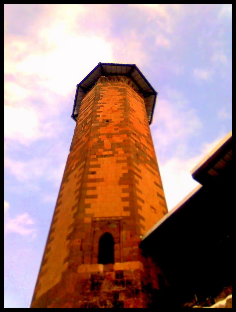 MİNARE - Manuchihr Mosque, Ani Ruins by Tuna Dilek Aras Zama…