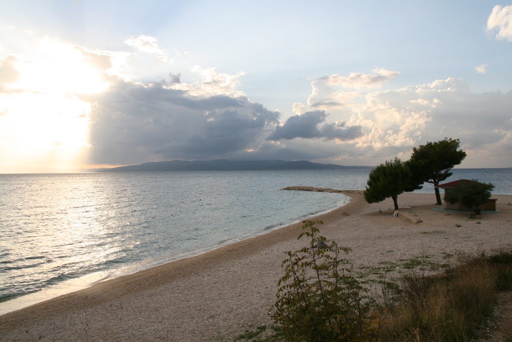 Strand by Niederkasseler by Niederkasseler