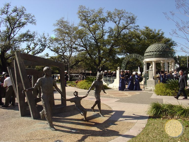 Bloch Cancer Survivor's Plaza - Houston TX by Paul Duron