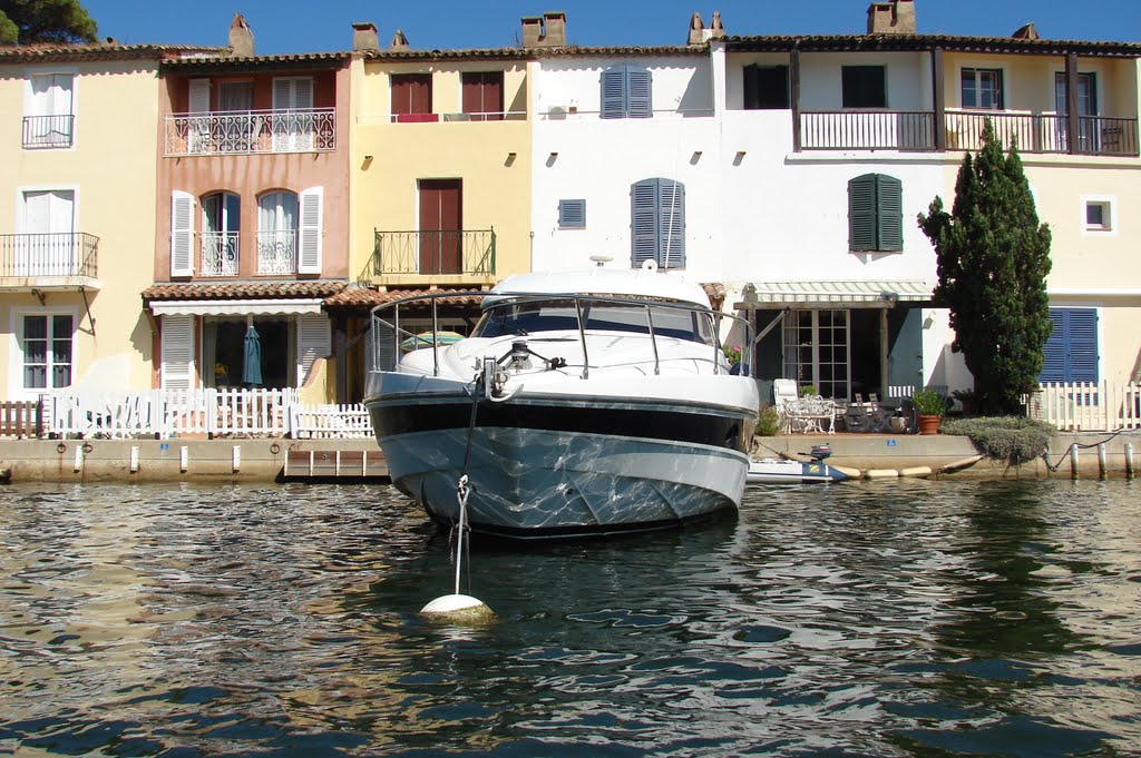 Port Grimaud by avu-edm